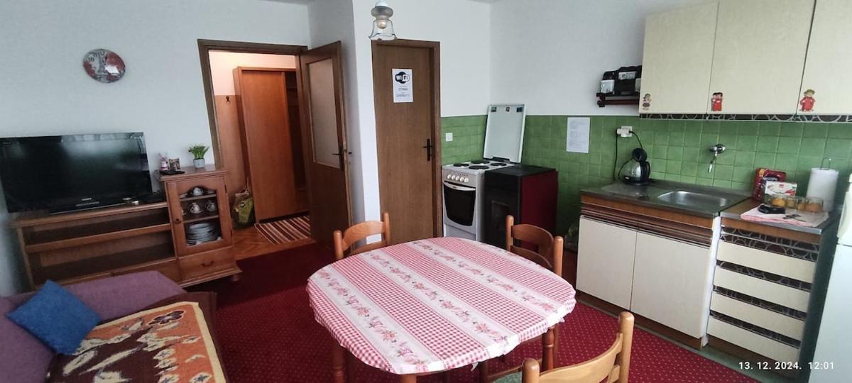 Apartment Station *
